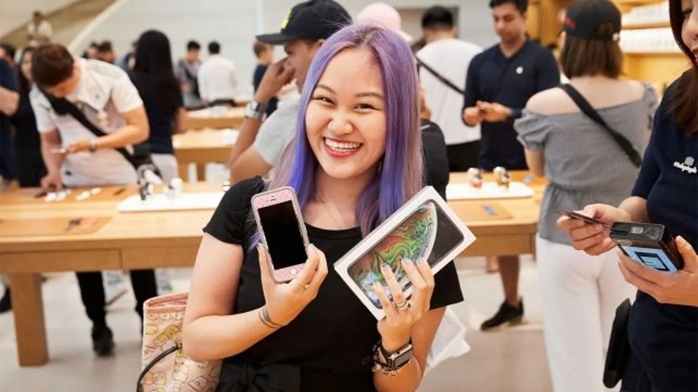 iphone xs apple watch series 4 availability orchardrd singapore iphonexs customer 09202018_643x397 iphone xs apple watch series 4 availability orchardrd singapore iphonexs customer 09202018_643x397