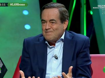 El alegato de Bono contra la inviolabilidad del rey: "Si va en una moto y atropella a alguien, ¿por qué no se le va a hacer responsable?" El alegato de Bono contra la inviolabilidad del rey: "Si va en una moto y atropella a alguien, ¿por qué no se le va a hacer responsable?"
