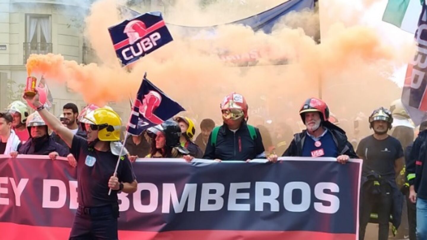 Manifestaci&oacute;n de bomberos en Madrid