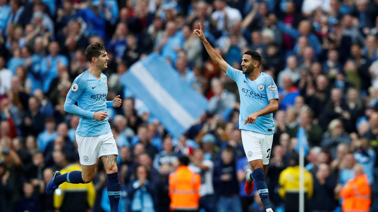 Mahrez celebra su golazo contra el Burnley