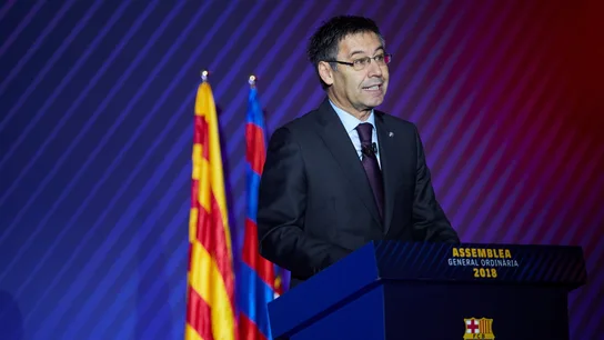 Bartomeu habla durante la asamblea del Barcelona Bartomeu habla durante la asamblea del Barcelona