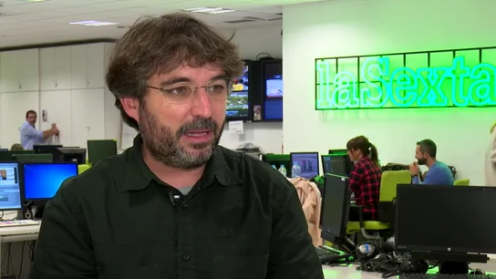 Jordí Évole nos da más detalles sobre el Salvados con los protagonistas de Campeones: "Personas con discapacidad intelectual se muestran ante el mundo sin intermediarios de una manera brillante" Jordí Évole nos da más detalles sobre el Salvados con los protagonistas de Campeones: "Personas con discapacidad intelectual se muestran ante el mundo sin intermediarios de una manera brillante"