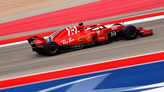 Sebastian Vettel, en los Libres 3 del GP de EEUU Sebastian Vettel, en los Libres 3 del GP de EEUU