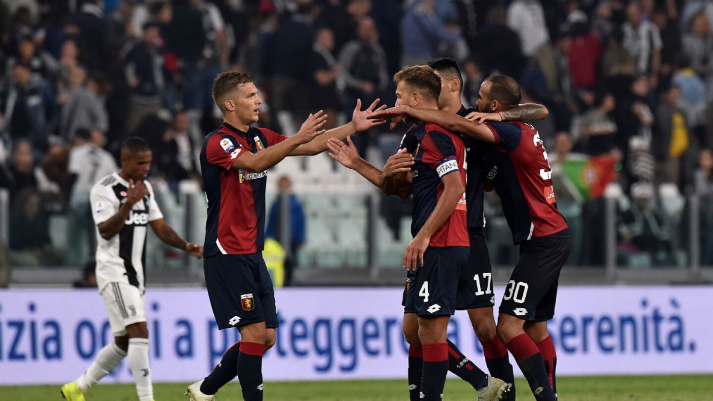 El G&eacute;nova celebra un gol ante la Juventus
