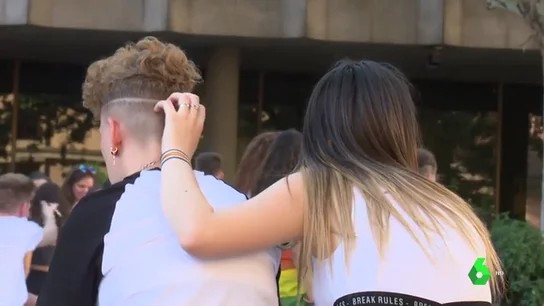 Imagen de dos jóvenes Imagen de dos jóvenes