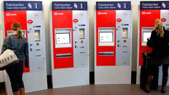 Máquina de expedición de billetes de tren alemana Máquina de expedición de billetes de tren alemana