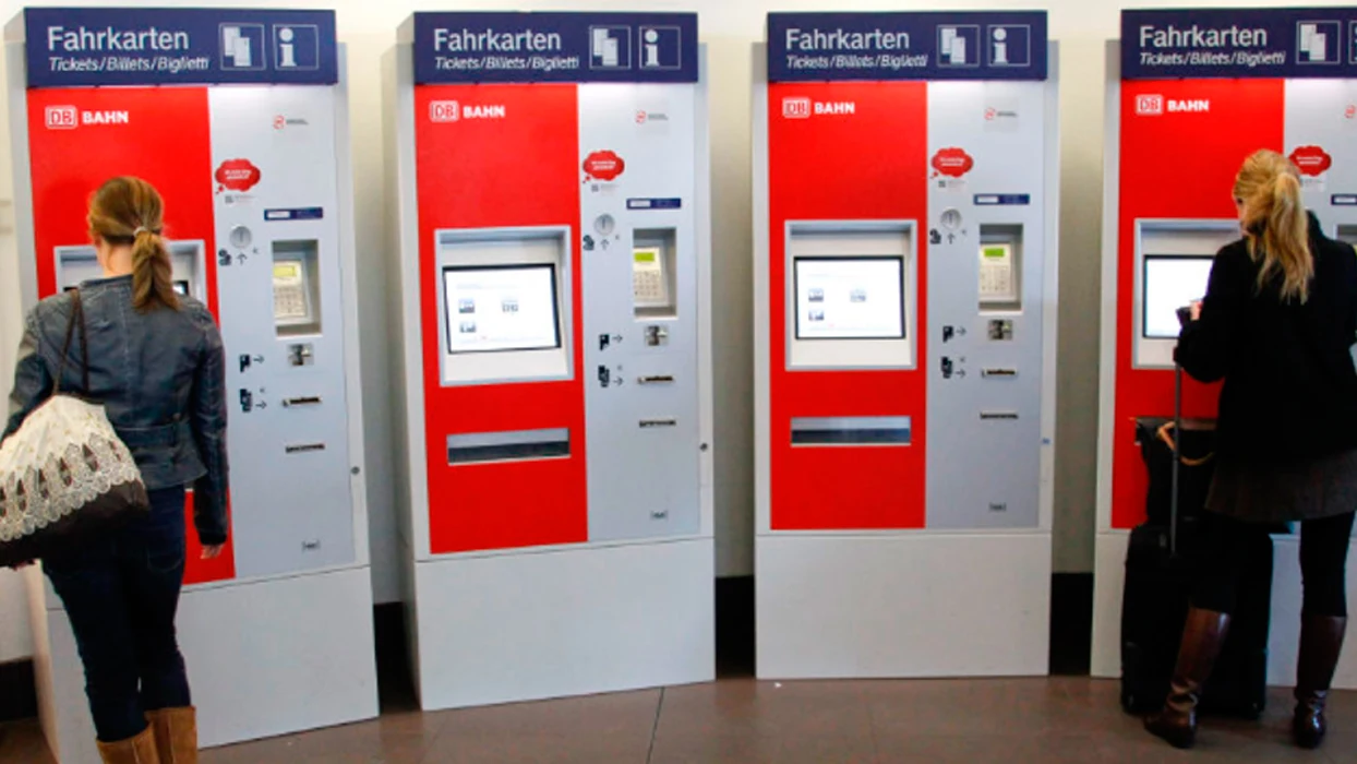Máquina de expedición de billetes de tren alemana Máquina de expedición de billetes de tren alemana