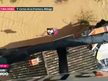 Espectacular rescate en helicóptero Espectacular rescate en helicóptero