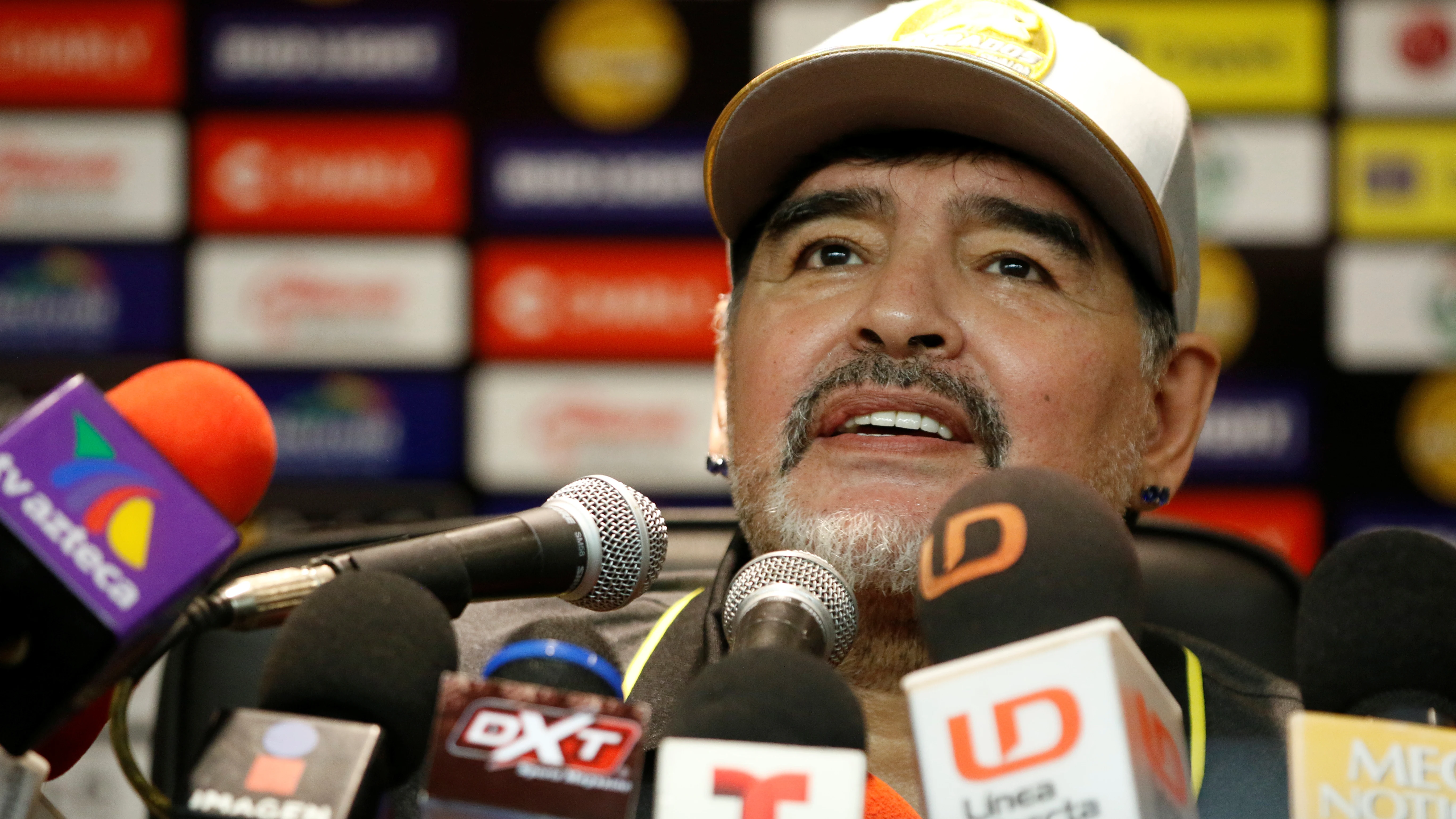 Maradona en la rueda de prensa después del Dorados vs Cafetalero