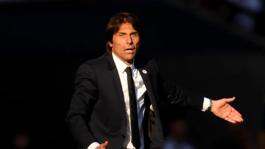 Antonio Conte, durante un partido Antonio Conte, durante un partido