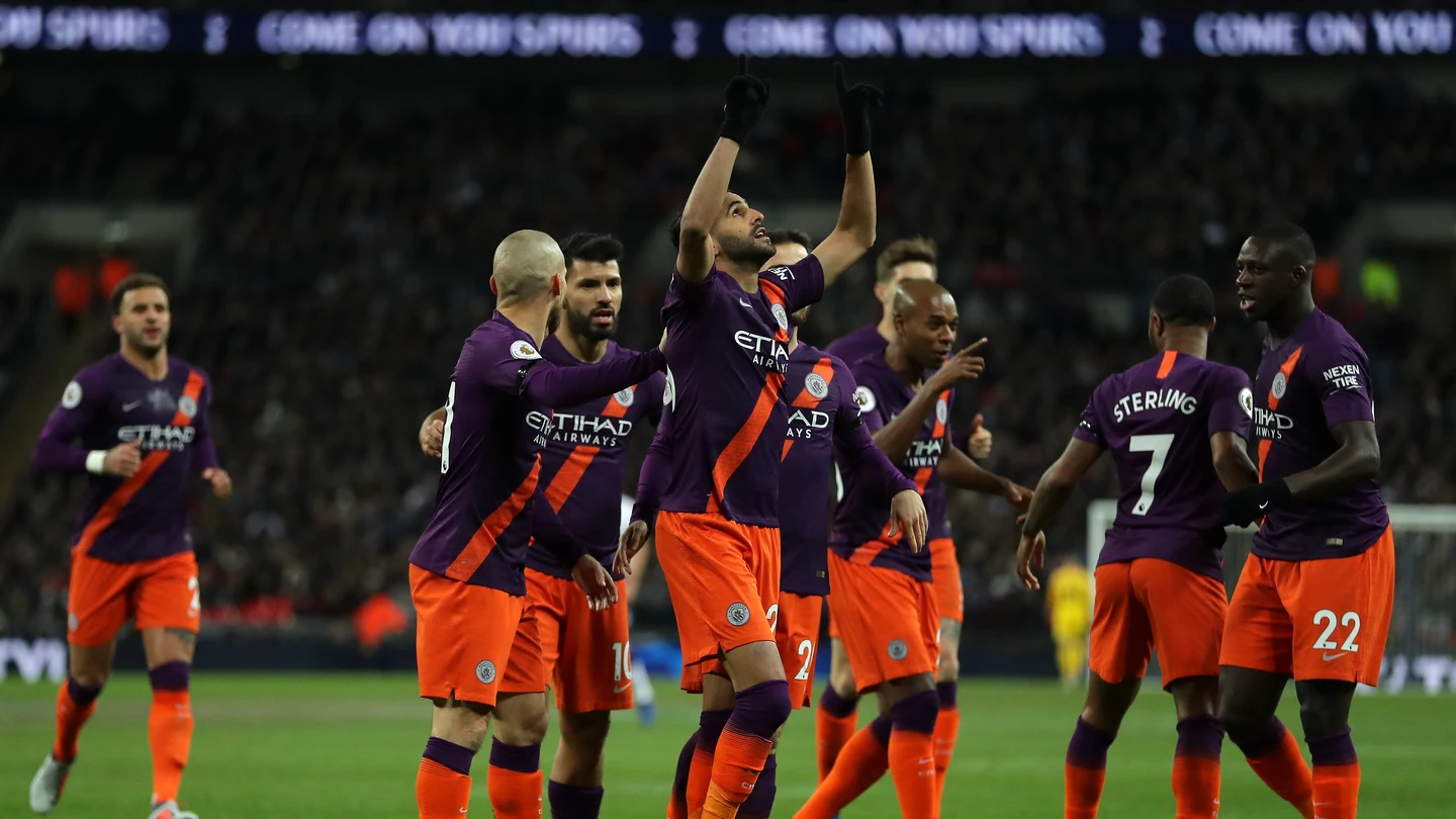 Mahrez dedica su gol al dueño del Leicester Mahrez dedica su gol al dueño del Leicester