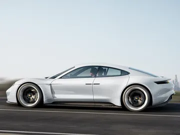 El Porsche Taycan será el primer vehículo 100% eléctrico de Porsche El Porsche Taycan será el primer vehículo 100% eléctrico de Porsche