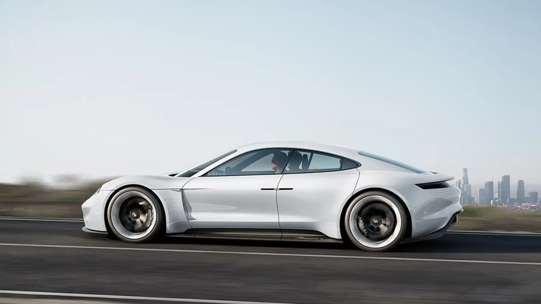 El Porsche Taycan será el primer vehículo 100% eléctrico de Porsche