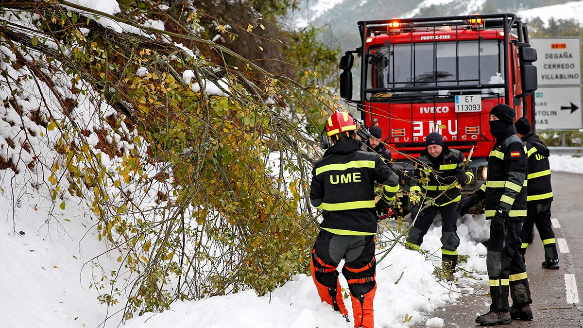 Trabajos de la UME en Asturias