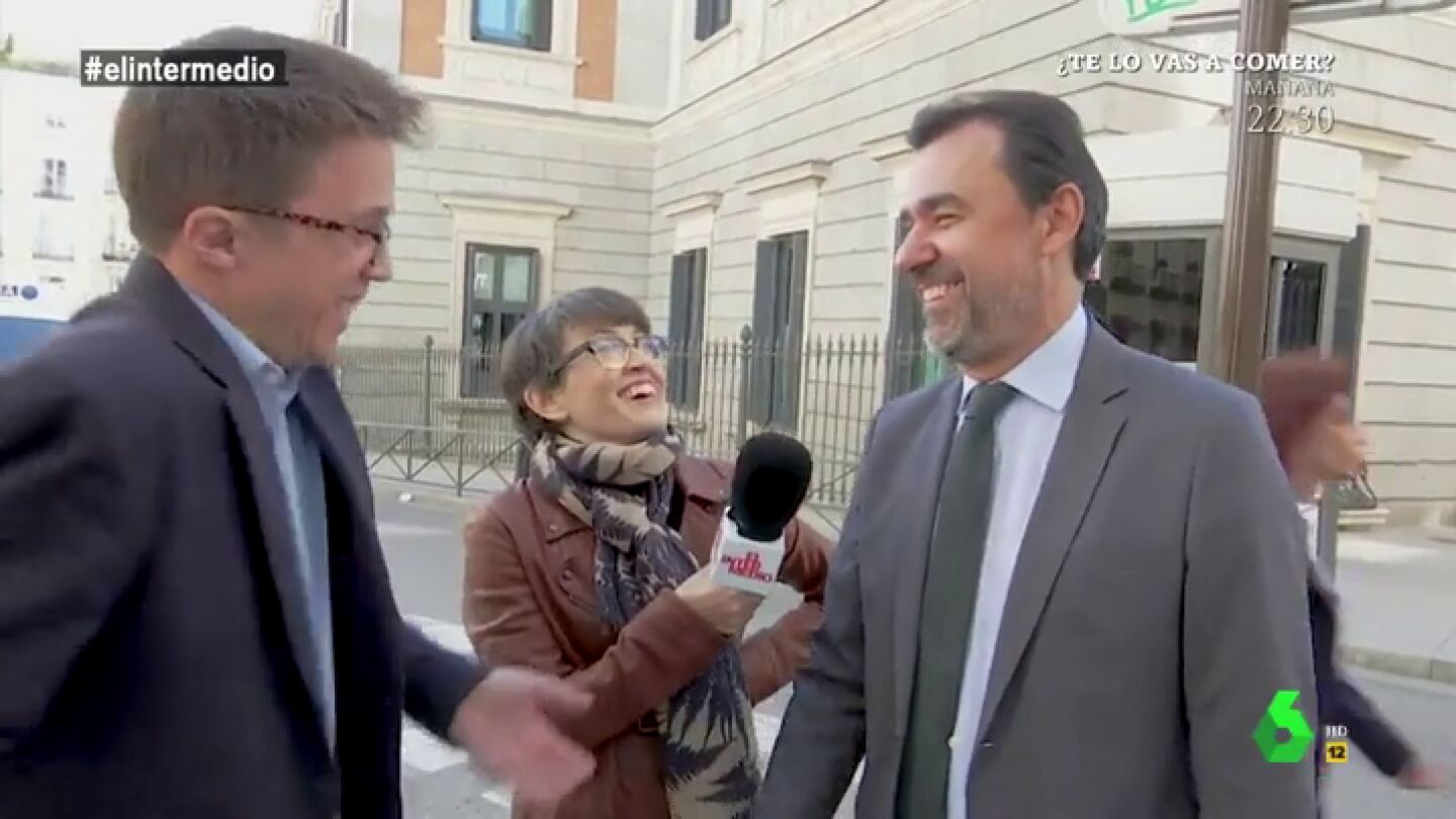 Maillo reta a Errej&oacute;n en plena calle a bailar el 'Swish Swish':