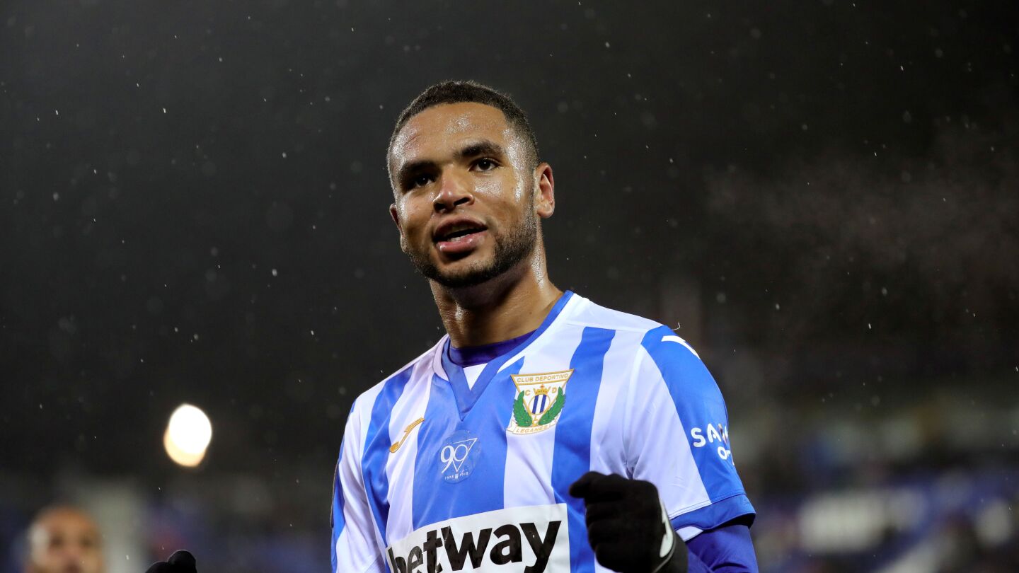 En-Nesyri celebra uno de sus goles con el Legan&eacute;s