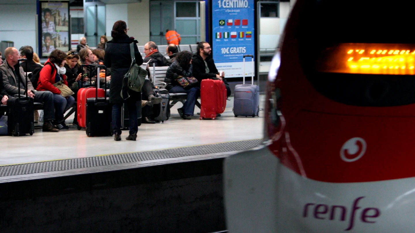 En la imagen, la estación ferroviaria de Sants. En la imagen, la estación ferroviaria de Sants.
