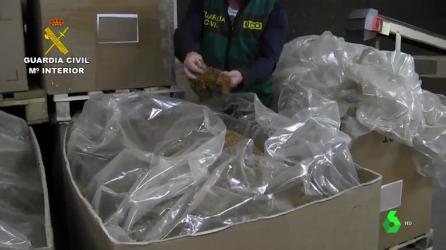 Incautadas más de dos millones de cajetillas de tabaco en cuatro fábricas clandestinas Incautadas más de dos millones de cajetillas de tabaco en cuatro fábricas clandestinas