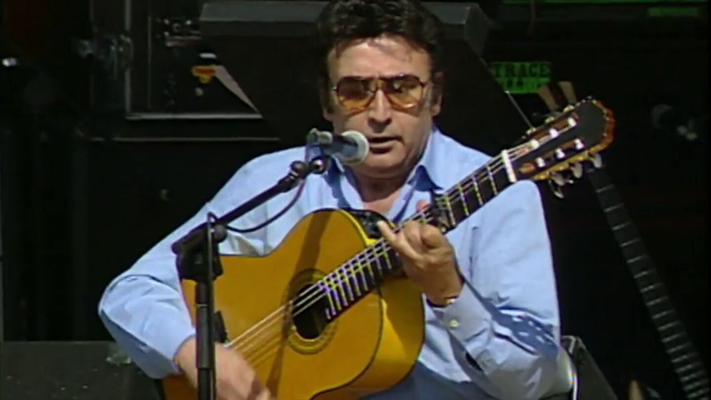 Peret y la m&uacute;sica: c&oacute;mo invento la rumba catalana con una guitarra y tres palmeros