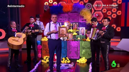 "Le hago el caso al corazón y me muero por volver": Wyoming y sus mariachis le dedican una ranchera a Franco, "la mascota de El Intermedio" "Le hago el caso al corazón y me muero por volver": Wyoming y sus mariachis le dedican una ranchera a Franco, "la mascota de El Intermedio"