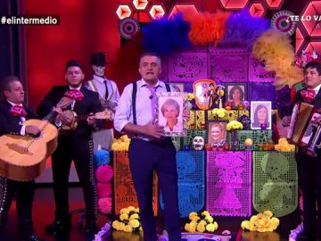 El hit de Wyoming y los mariachis de El Intermedio a Cospedal El hit de Wyoming y los mariachis de El Intermedio a Cospedal