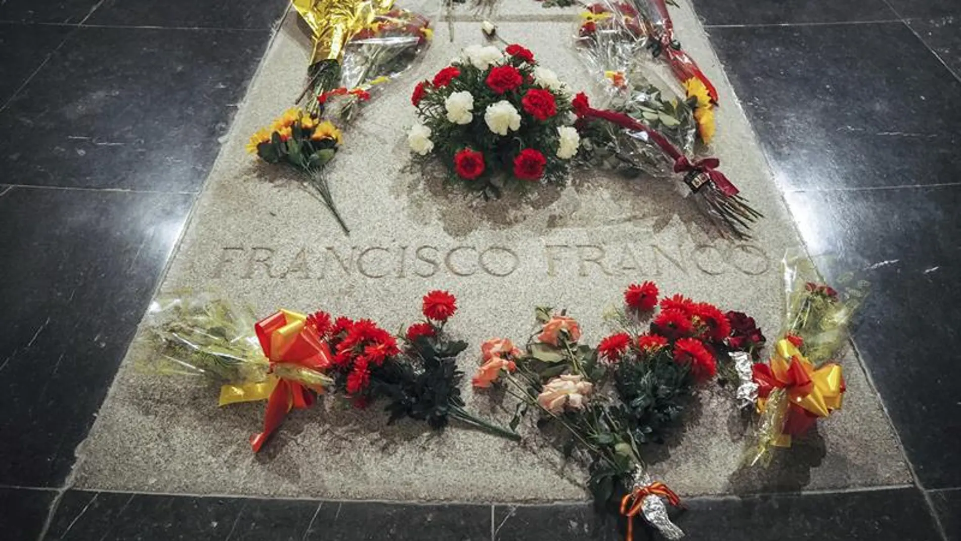 Memes sobre la exhumación Franco