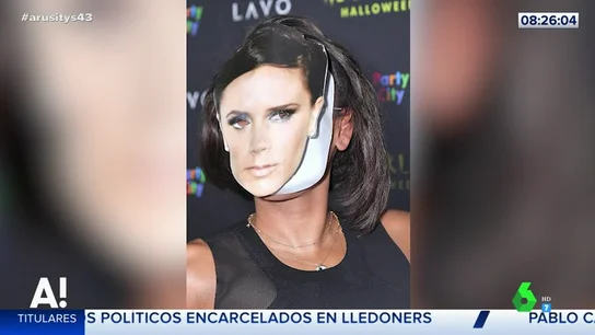 El disfraz en forma de 'zasca' de Mel B a Victoria Beckham en Halloween El disfraz en forma de 'zasca' de Mel B a Victoria Beckham en Halloween