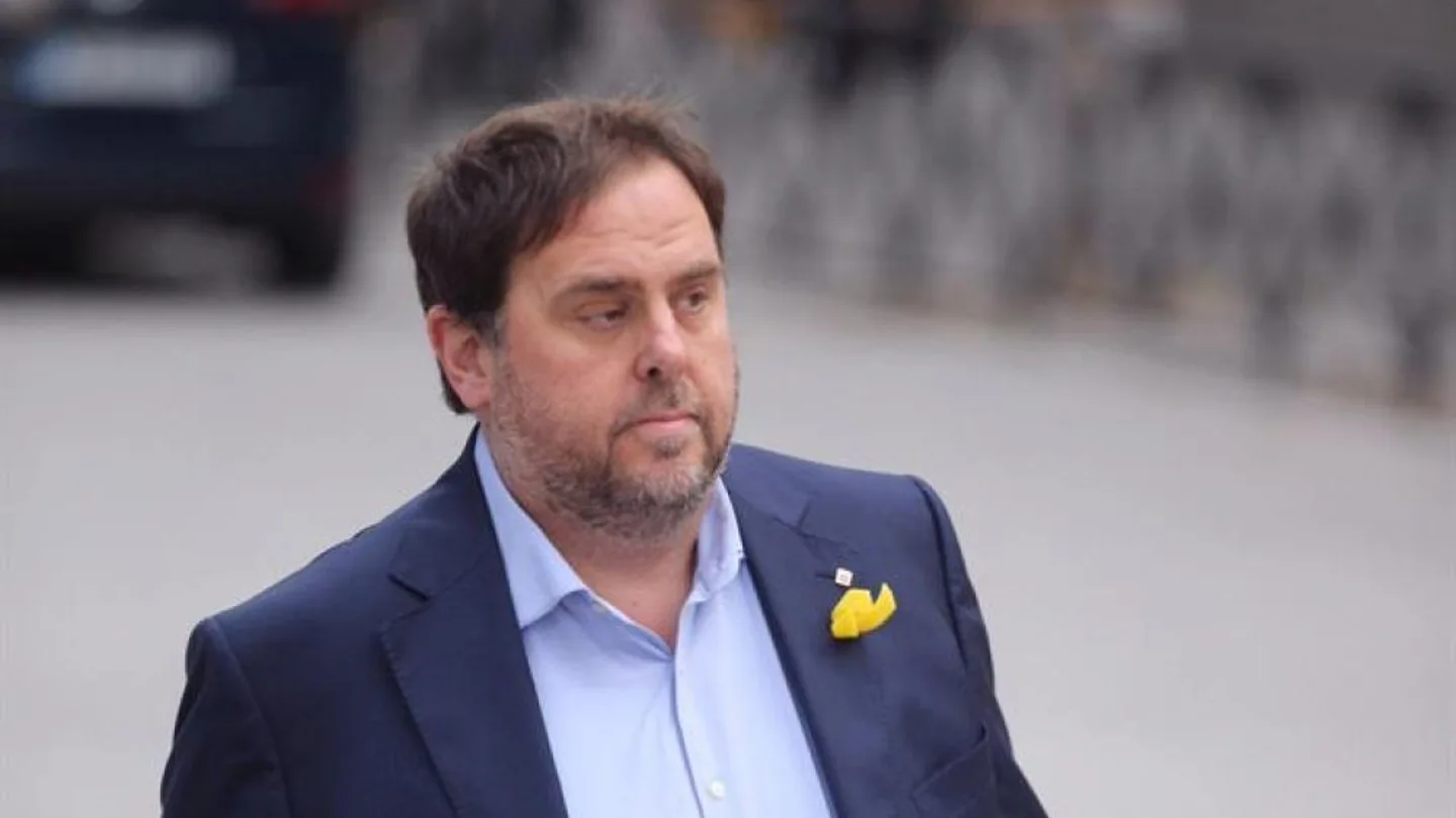 Oriol Junqueras asegura que ERC votara 'no' a la investidura si no hay una mesa de negociación entre gobiernos. Oriol Junqueras asegura que ERC votara 'no' a la investidura si no hay una mesa de negociación entre gobiernos.