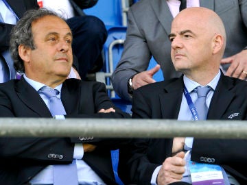 Platini e Infantino, durante un acto de la UEFA Platini e Infantino, durante un acto de la UEFA