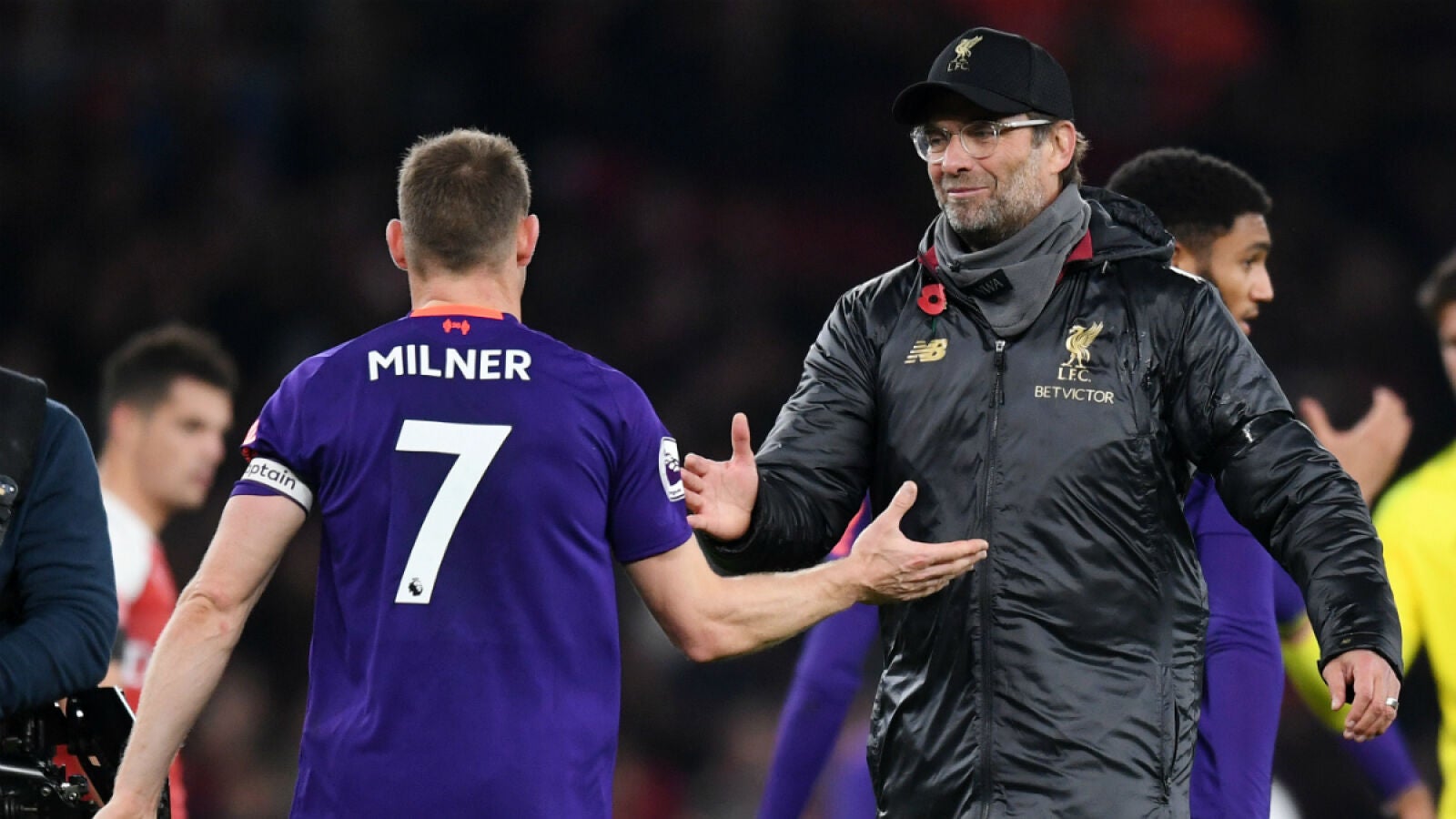 Milner saluda a Klopp