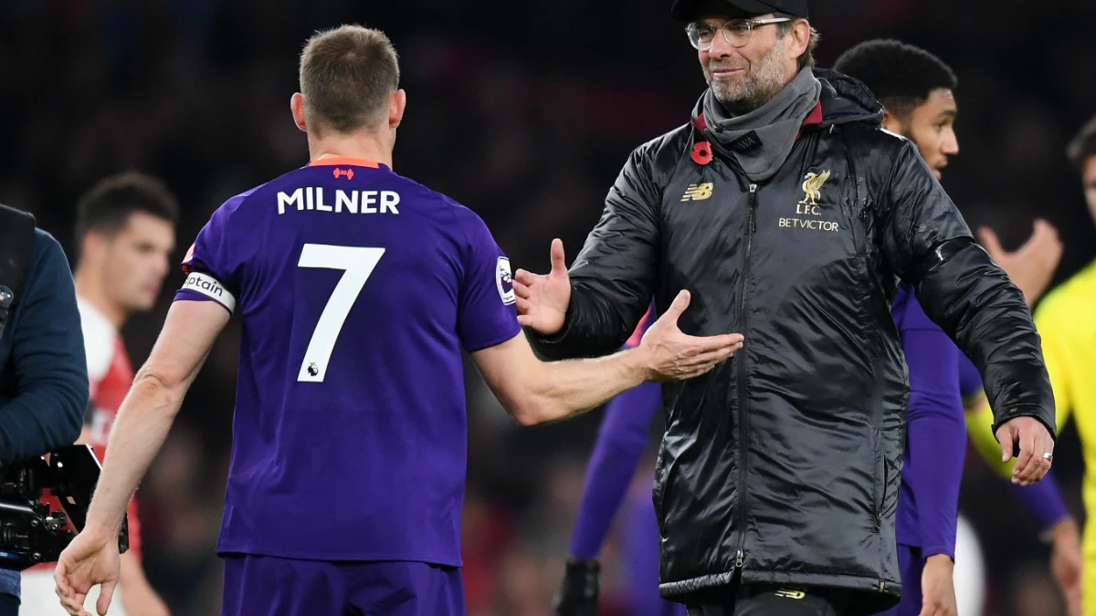 Milner saluda a Klopp