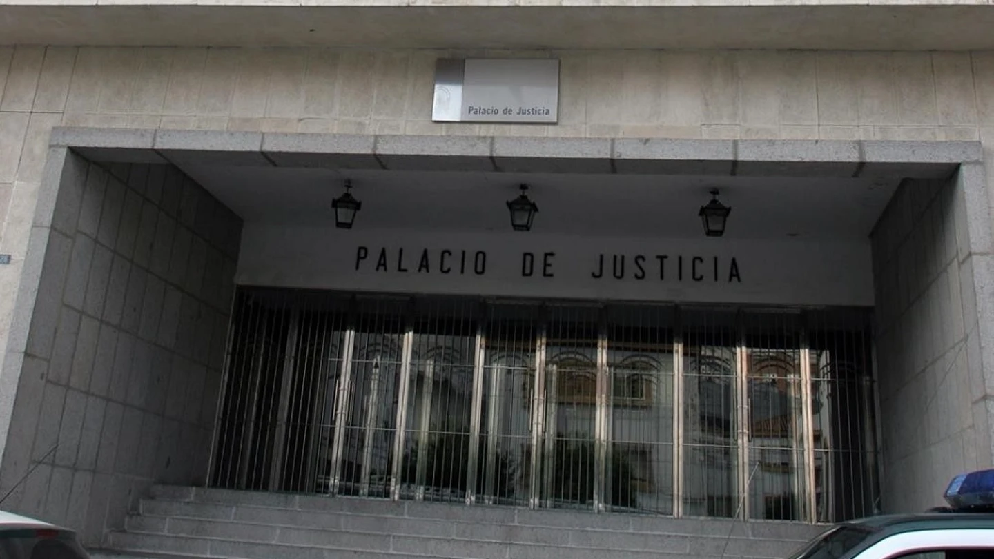 Fachada de la Audiencia Provincial de Huelva Fachada de la Audiencia Provincial de Huelva