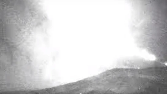 Imagen de la bola de fuego que surcó el cielo del sureste de España Imagen de la bola de fuego que surcó el cielo del sureste de España