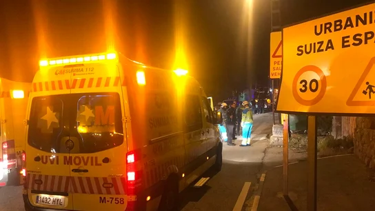 UVI móvil desplazada a Robledo de Chavela por el incendio en una residencia de ancianos VIDEO UVI móvil desplazada a Robledo de Chavela por el incendio en una residencia de ancianos