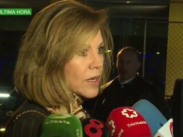 María Dolores de Cospedal ante los medios de comunicación María Dolores de Cospedal ante los medios de comunicación