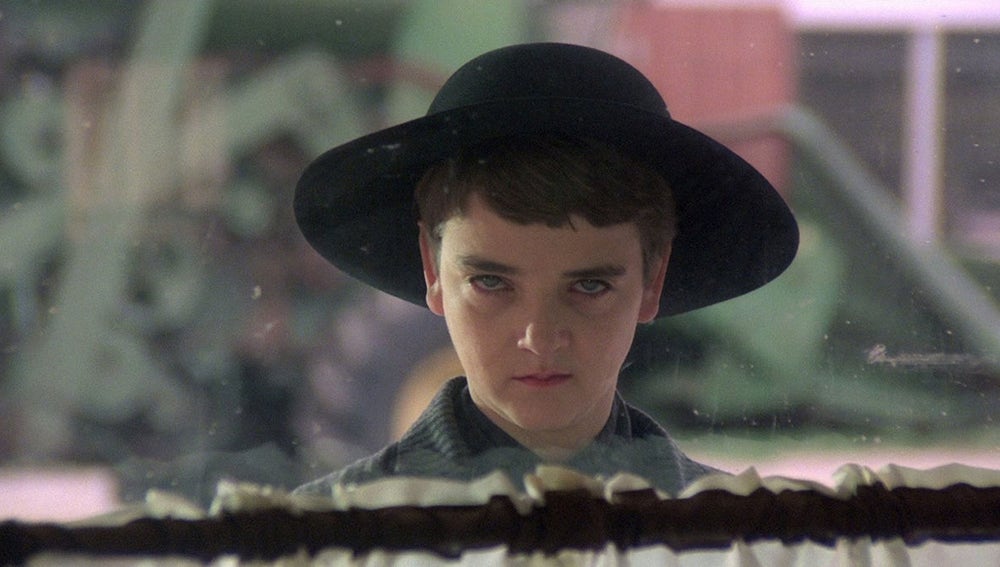 Los jóvenes protagonistas de la película ‘Los chicos del maíz’ (1984) son bastante terroríficos.