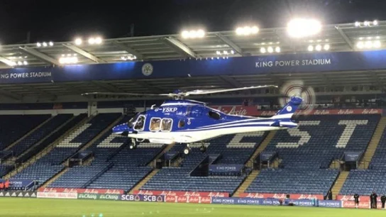 El helicóptero del dueño del Leicester despega del estadio del equipo inglés El helicóptero del dueño del Leicester despega del estadio del equipo inglés