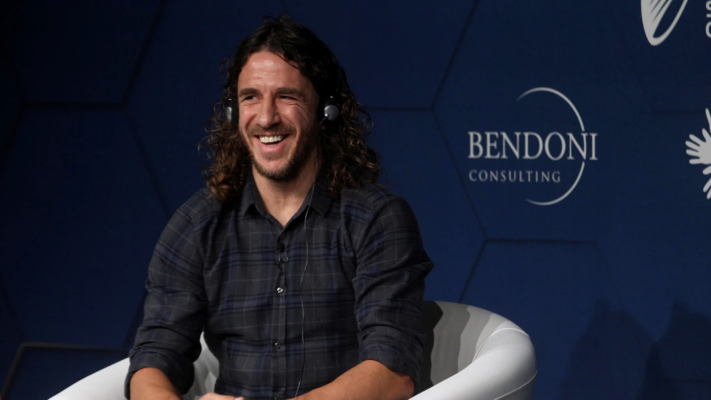 Puyol sonríe durante un acto Puyol sonríe durante un acto
