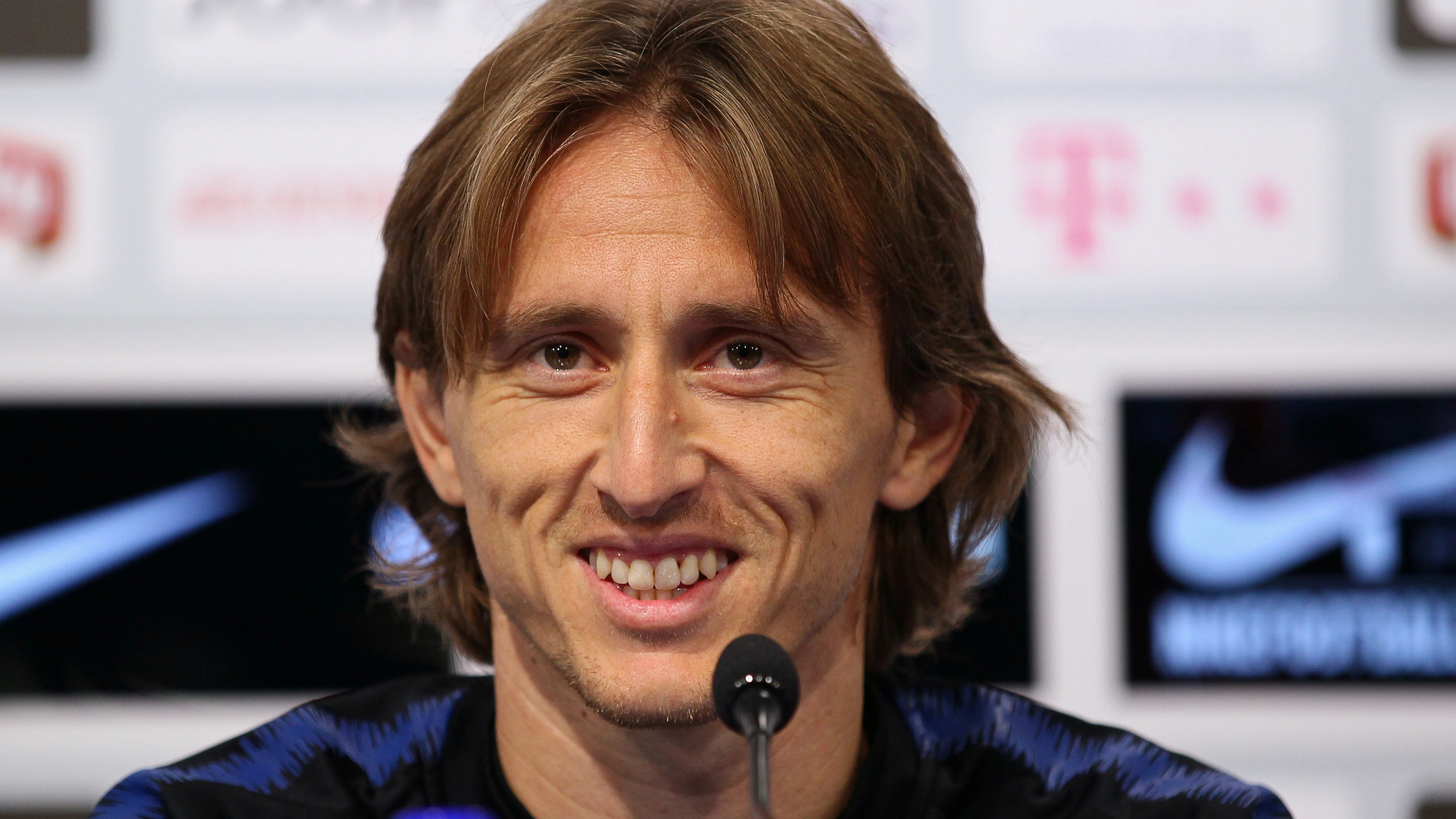 Modric sonríe en la rueda de prensa