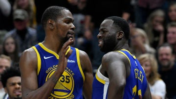 Kevin Durant y Draymond Green, durante un partido de los Warriors