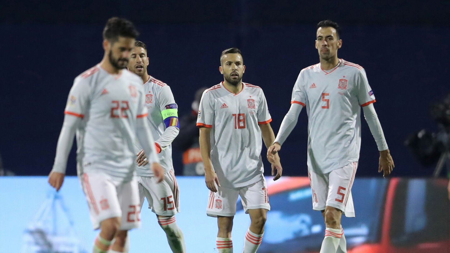 Los jugadores de la Selecci&oacute;n lamentan la derrota