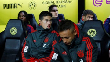 James Rodríguez, en el banquillo del Bayern de Múnich