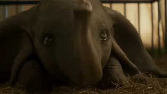 Casi 80 años después Dumbo vuelve a volar: Tim Burton rescata el clásico de Disney Casi 80 años después Dumbo vuelve a volar: Tim Burton rescata el clásico de Disney
