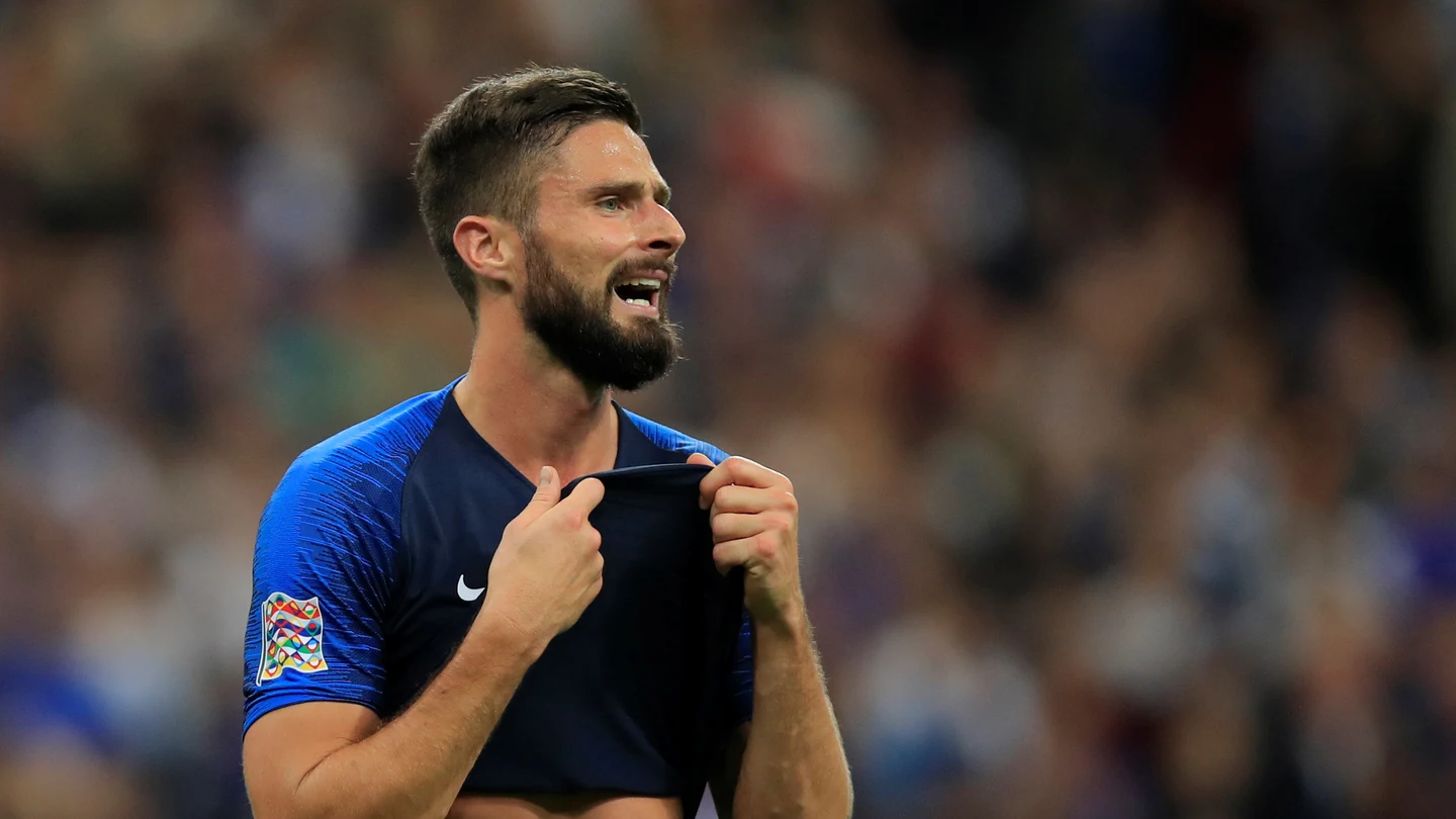 Giroud, durante un partido con la selección francesa Giroud, durante un partido con la selección francesa