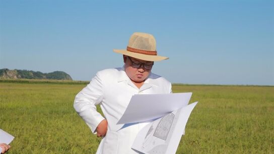 Kim Jong Un supervisa su nueva arma