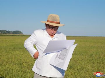 Kim Jong Un supervisa su nueva arma Kim Jong Un supervisa su nueva arma