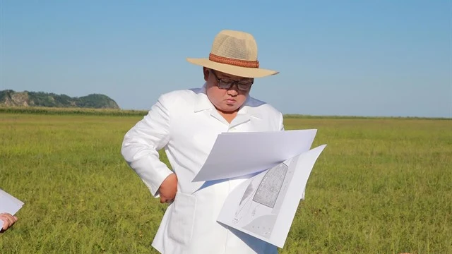 Kim Jong Un supervisa su nueva arma