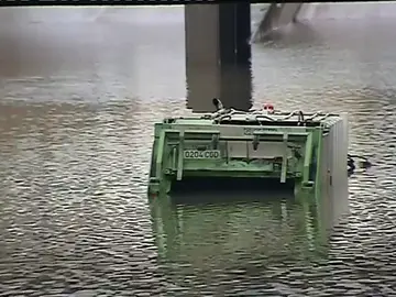 Sesenta litros por metro cuadrado en apenas una hora, la Generalitat Valenciana ha decretado el nivel 2 de emergencia por inundaciones Sesenta litros por metro cuadrado en apenas una hora, la Generalitat Valenciana ha decretado el nivel 2 de emergencia por inundaciones