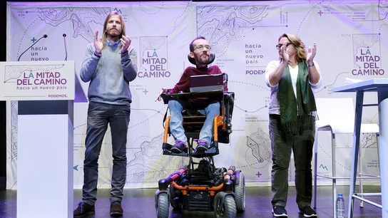 Pablo Echenique ante los medios Pablo Echenique ante los medios