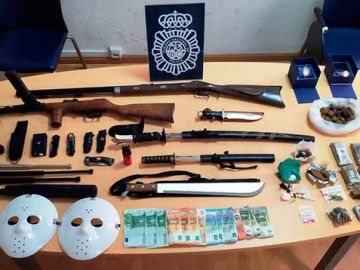 Arsenal incautado al agresor de un joven en el Orgullo Arsenal incautado al agresor de un joven en el Orgullo